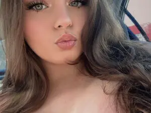 Lexxxi  live sex cam