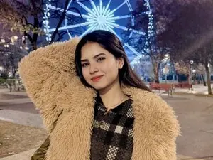 Just_Mai  live sex cam