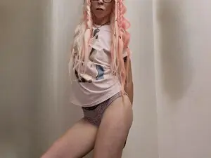 EMMsayshi  live sex cam