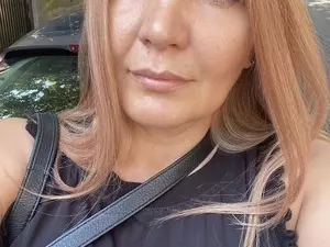 BlondieM  live sex cam