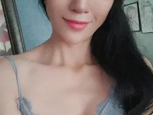 Chinamilf  live sex cam