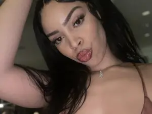 Royaltyy  live sex cam