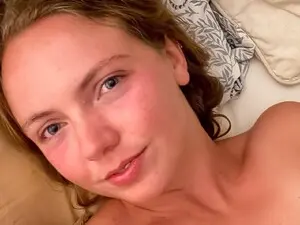 Freyafux  live sex cam