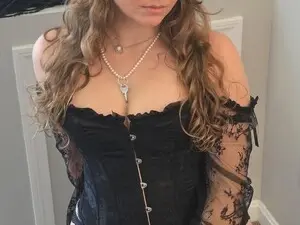 Freyafux  live sex cam