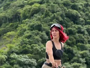 Elisaink_red  live sex cam