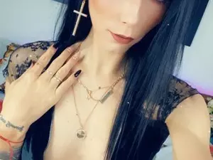SinBrunette  live sex cam