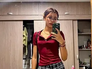 Missdhana  live sex cam