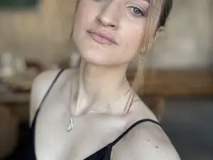 Liltightbabe  live sex cam