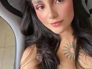 MiaHairyBody  live sex cam