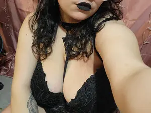 Bellaheartx  live sex cam