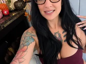JennyShore72  live sex cam