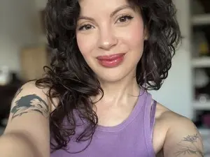 BelyErotica  live sex cam