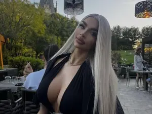 ChrystalCade  live sex cam