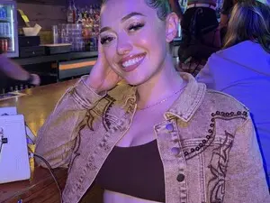 DJ_ZYA  live sex cam