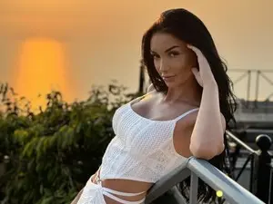 Raquellediva  live sex cam