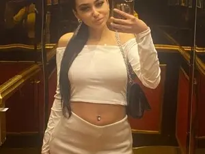 TinyCassy  live sex cam