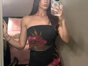 Jessellevega  live sex cam