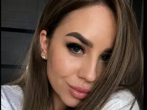 Eveline69  live sex cam