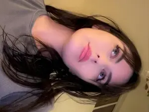 Brittannybaby  live sex cam