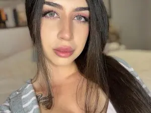 DakotaFox  live sex cam