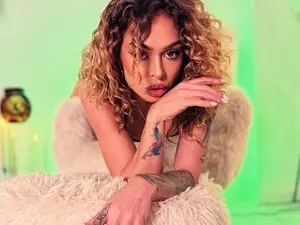 Curlynatashaa  live sex cam