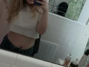 SarahBaby  live sex cam
