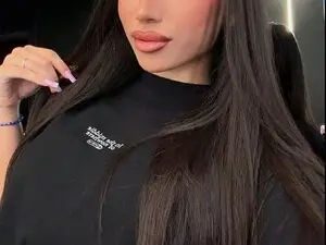 GinaValente  live sex cam