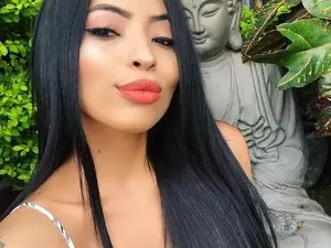 Sarahmeyer  live sex cam