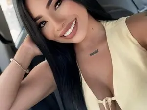 Sarahmeyer  live sex cam