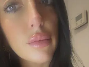 Doubledeeanna  live sex cam