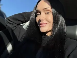 BreezyBBY  live sex cam