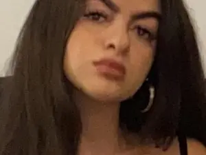 Kaviar2  live sex cam