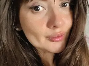 LolaHottyTits  live sex cam