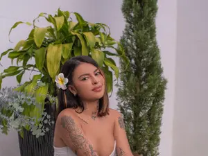 Abi_katy  live sex cam