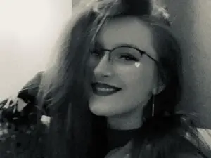 Chloe717  live sex cam