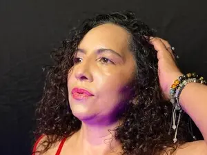 Luna_naughty1  live sex cam