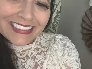 Luvlyandlace  live sex cam