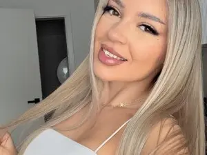 Bellalopez  live sex cam