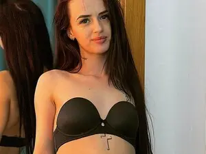 Elektra_Star  live sex cam