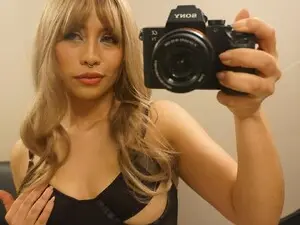 Evannia  live sex cam