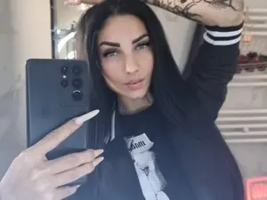 EvelynAisha  live sex cam