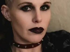 Stormy_Tues  live sex cam