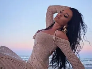 XandraRaven  live sex cam