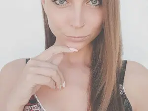 Harley_Everly  live sex cam