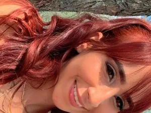 Lauura_Velez  live sex cam