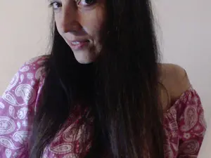 Homelady1  live sex cam
