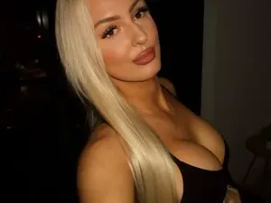 Sophiestaar  live sex cam