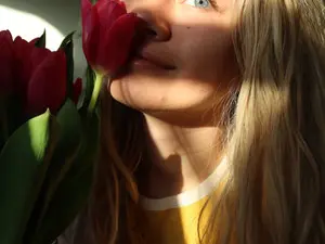 Astropoet  live sex cam
