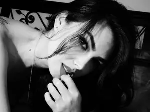 Gabrielaaroms  live sex cam