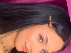 NataliaCroft  live sex cam